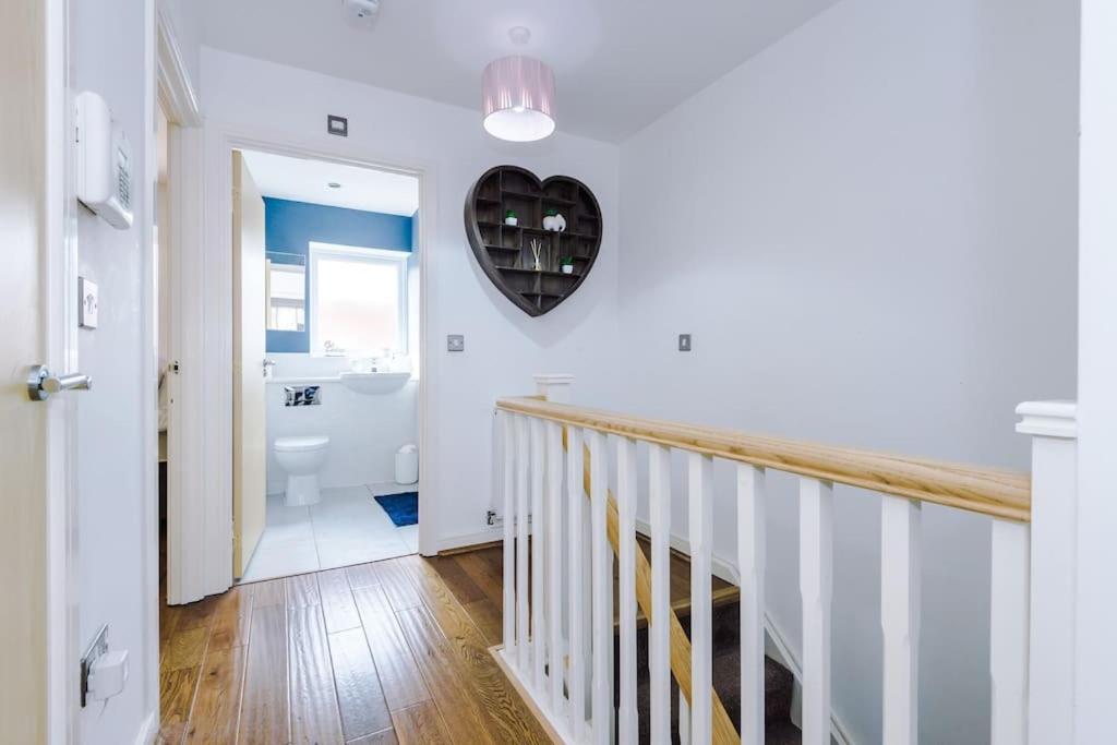 Modern Townhouse Near Coop Live Etihad Villa Manchester Exterior photo
